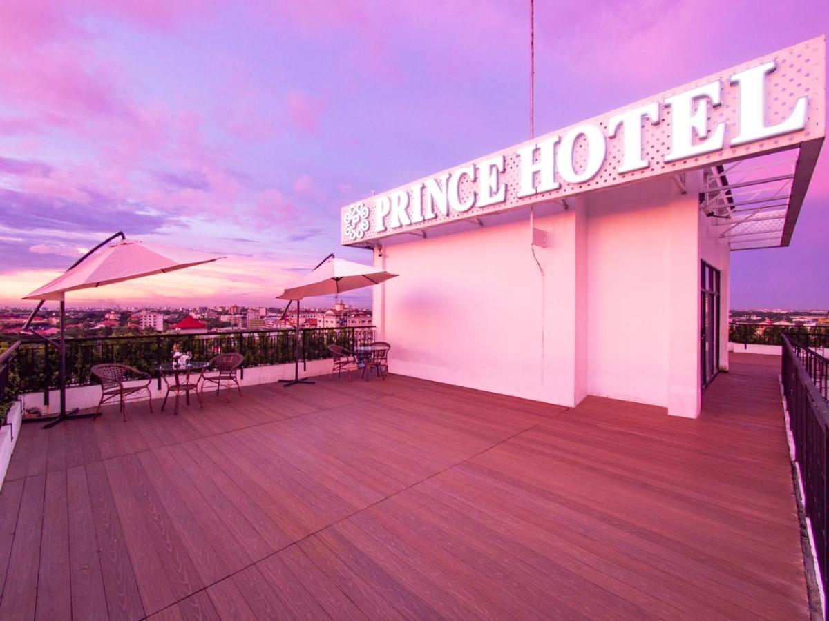 Prince Hotel Янгон Экстерьер фото